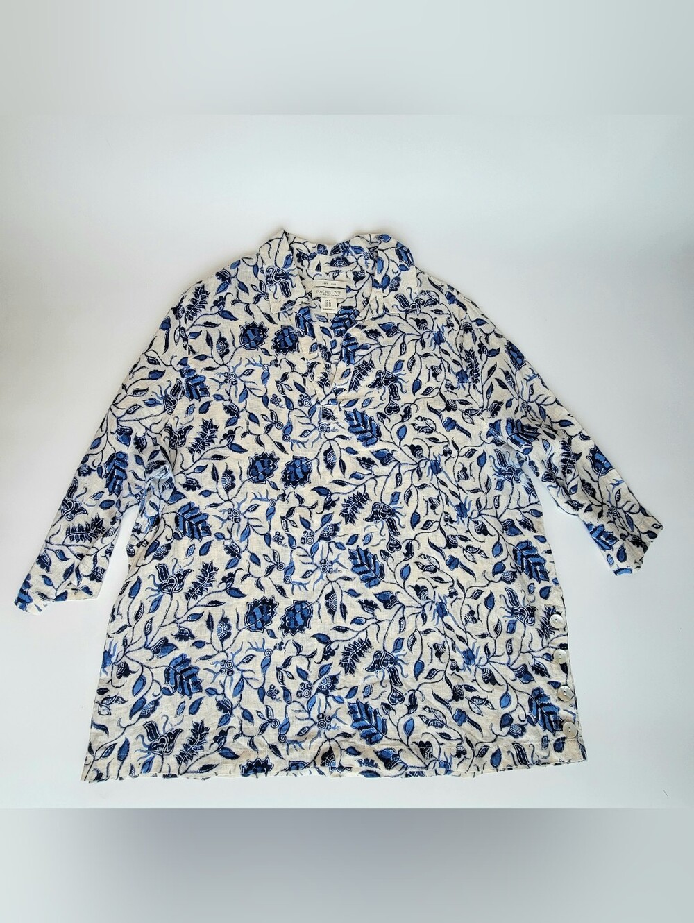 Rachel Zoe Floral Linen Button Up Top Womens 1X Blue White Roll Tab Sleeve Beach